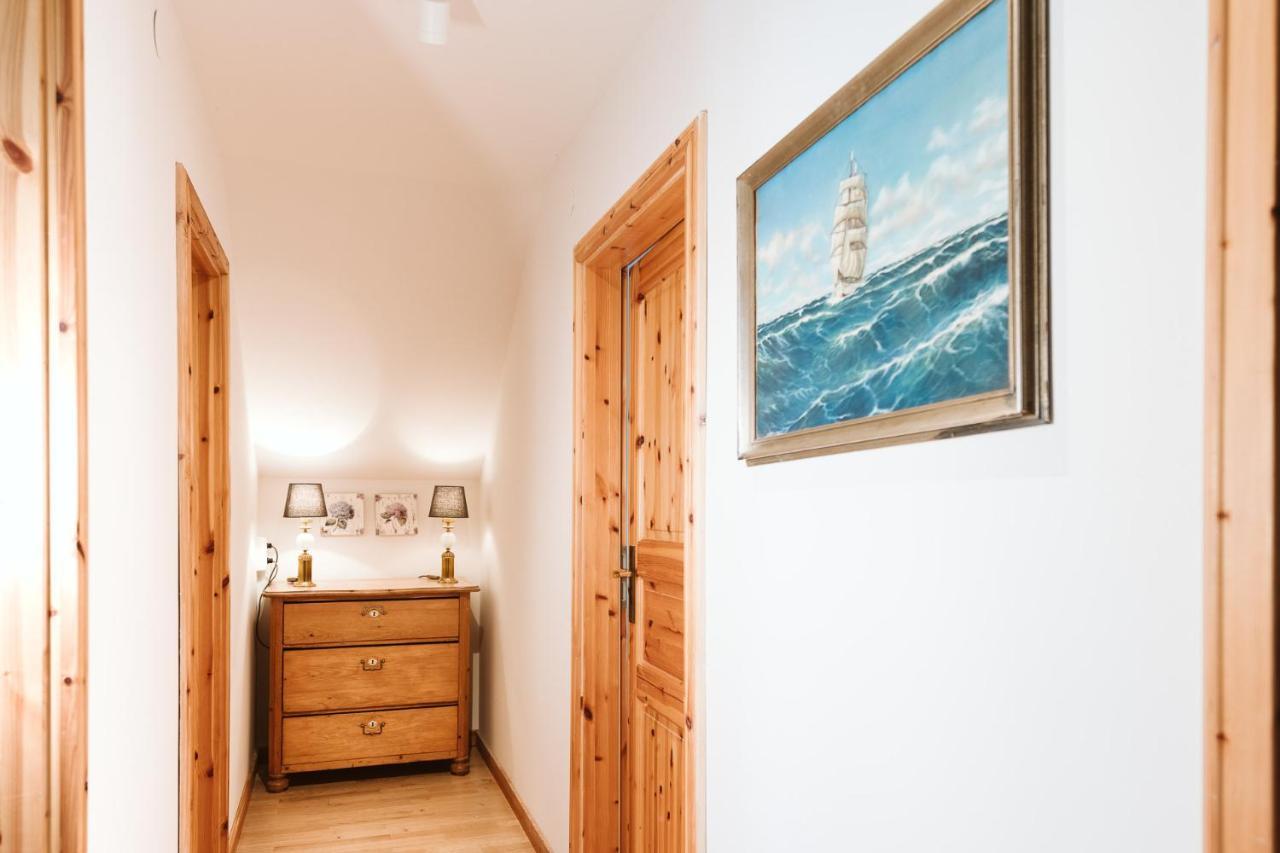 Mirnockahoi - Familienfreundliches Ferienhaus Fuer 4 Erwachsene, Maritimes Bergerlebnis, Panoramablick Von Terrasse Und Balkon, Carinthia, Millstaettersee Ferndorf Kültér fotó