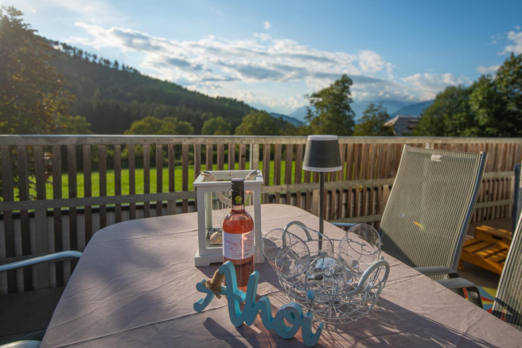 Mirnockahoi - Familienfreundliches Ferienhaus Fuer 4 Erwachsene, Maritimes Bergerlebnis, Panoramablick Von Terrasse Und Balkon, Carinthia, Millstaettersee Ferndorf Kültér fotó